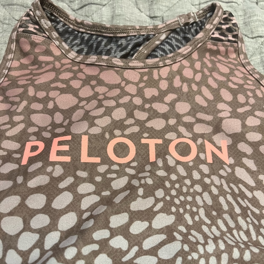 Peloton WITH sports bra (M)